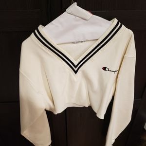 Champion cream vNeck crop sweater